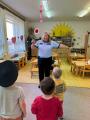 Policistka na návštěvě u Včeliček